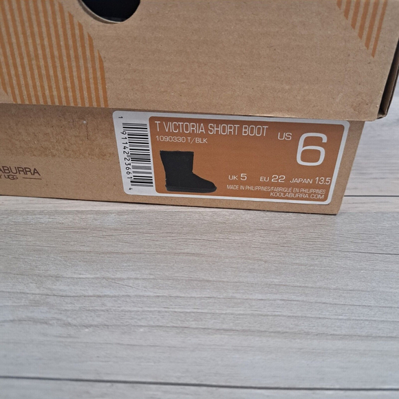 Koolaburra By Ugg Toddler Victoria Short Boot Suede Shearling Black Size 6 - Picture 8 of 9